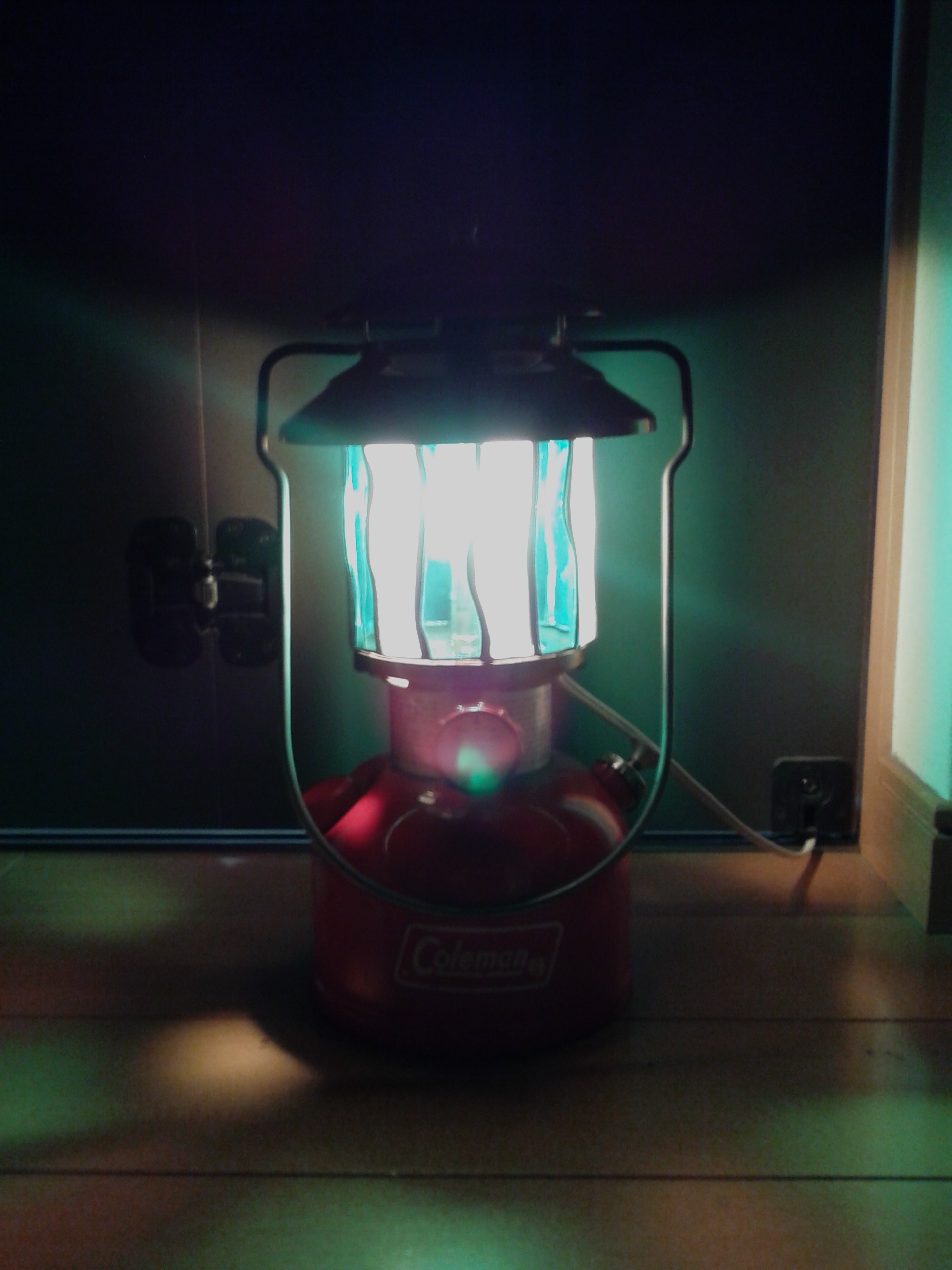 シンプル青＆白　1973年　正面